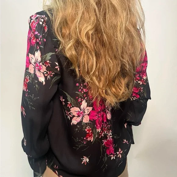 Joie Floral Black and Pink Women's Top - Picture 3 of 6